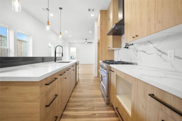 315 Palmer Street, Houston, TX 77003