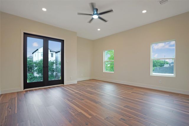 315 Palmer Street, Houston, TX 77003