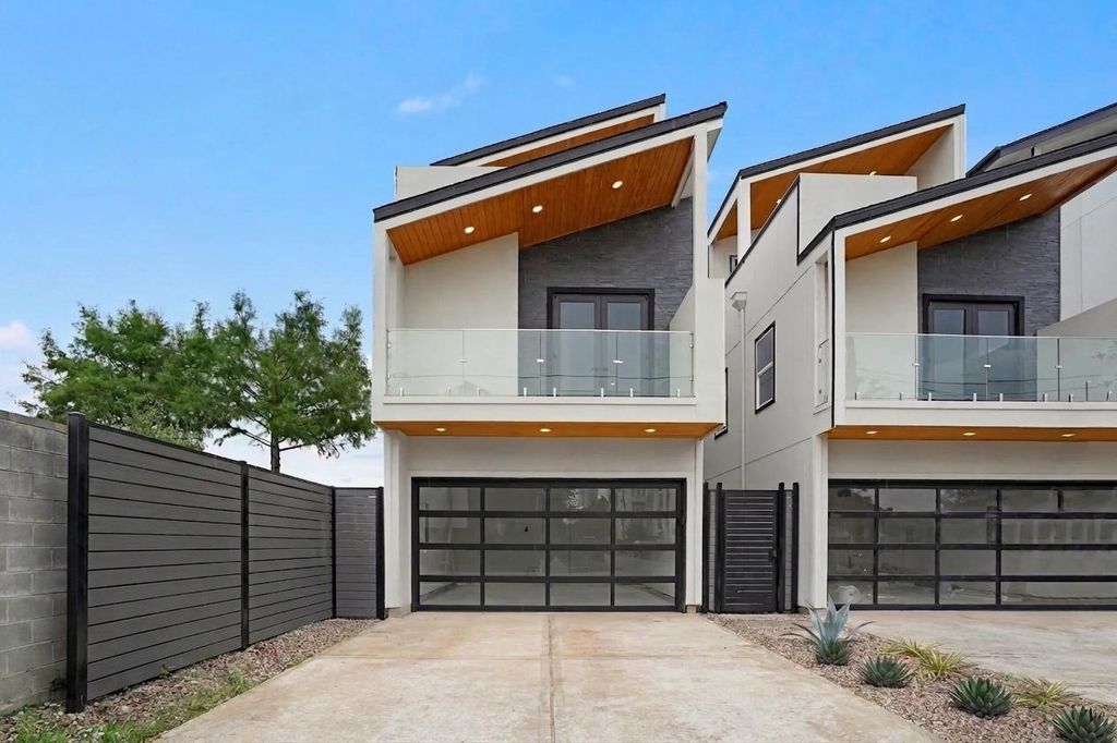 315 Palmer Street, Houston, TX 77003