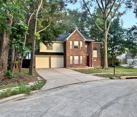 2702 Dovewood Lane, Spring, TX 77373
