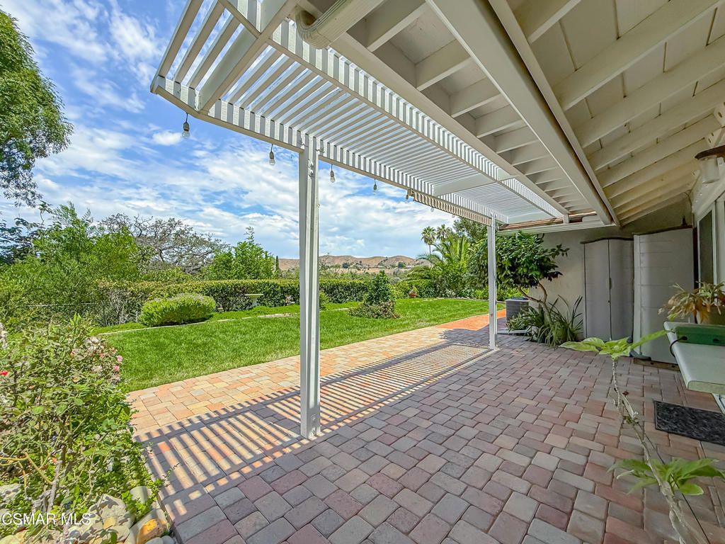 29249 Hillrise Drive, Agoura Hills, CA 91301