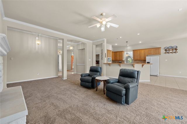 105 Oak Plaza Drive, Georgetown, TX 78628