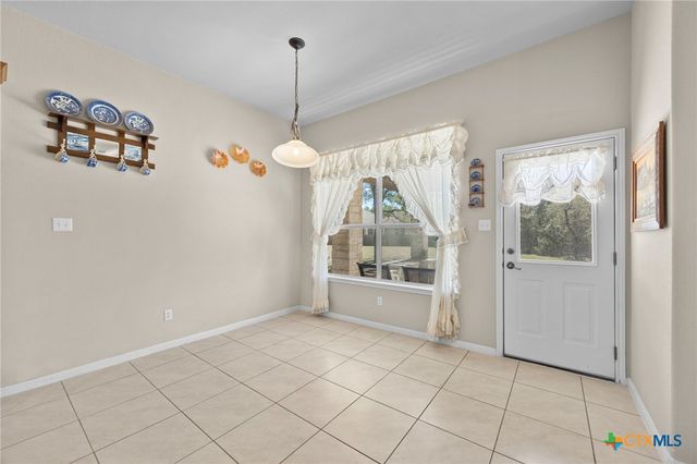 105 Oak Plaza Drive, Georgetown, TX 78628