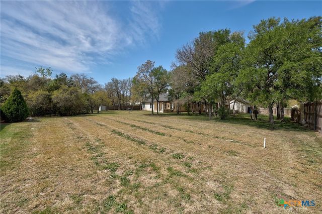 105 Oak Plaza Drive, Georgetown, TX 78628