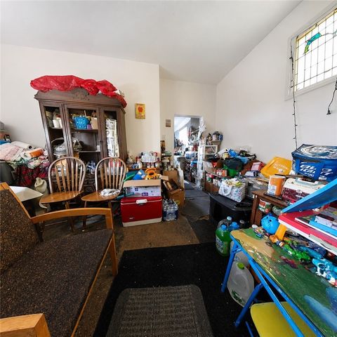 718 Bennett St, Mckeesport, PA 15132