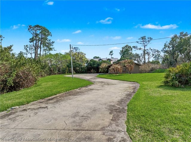 665 Moon Ranch Road, Sebring, FL 33870
