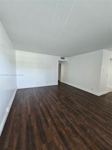 800 SW 131st Ave 210F, Pembroke Pines, FL 33027