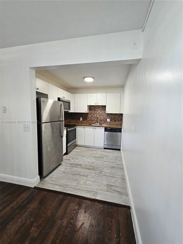 800 SW 131st Ave 210F, Pembroke Pines, FL 33027