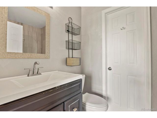 9907 Blackbird Cir, Highlands Ranch, CO 80130
