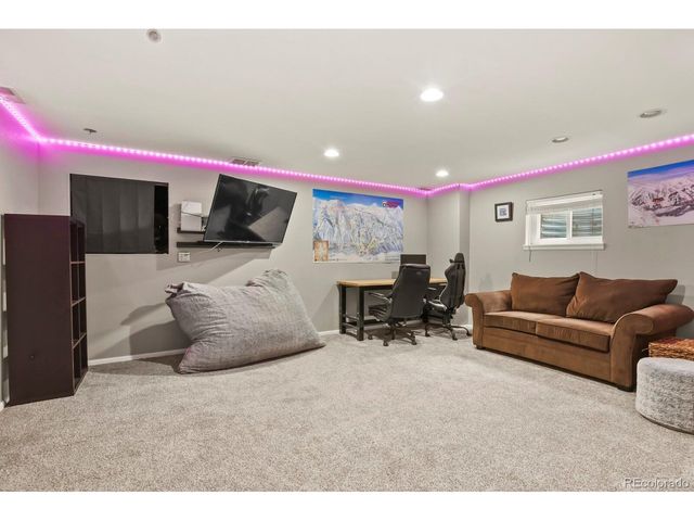 9907 Blackbird Cir, Highlands Ranch, CO 80130