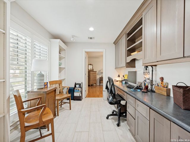 507 RIDGE BLF, San Antonio, TX 78216