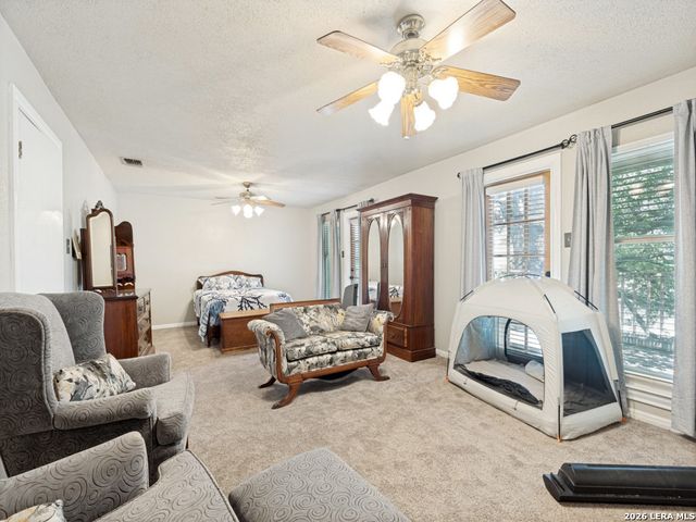 507 RIDGE BLF, San Antonio, TX 78216
