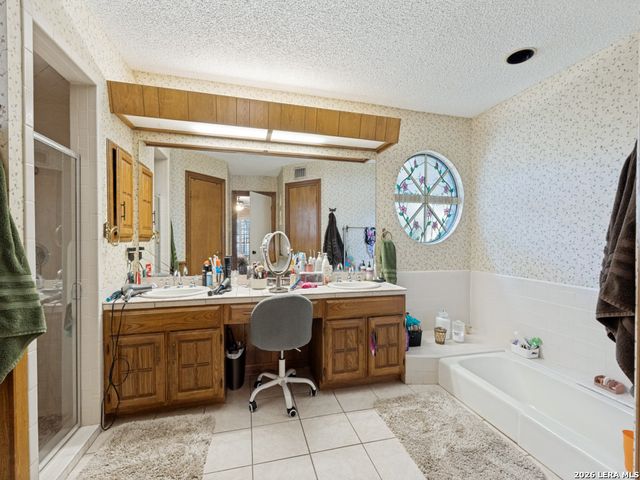 507 RIDGE BLF, San Antonio, TX 78216