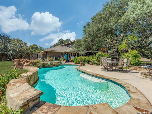 507 RIDGE BLF, San Antonio, TX 78216