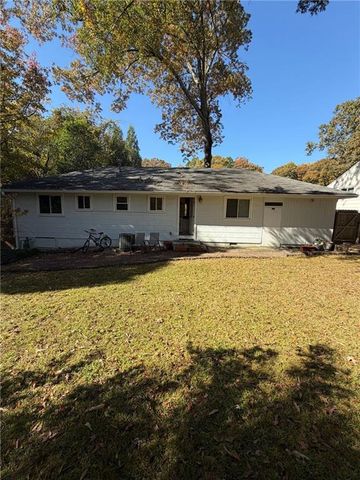 2961 Parkridge NE Drive, Atlanta, GA 30319