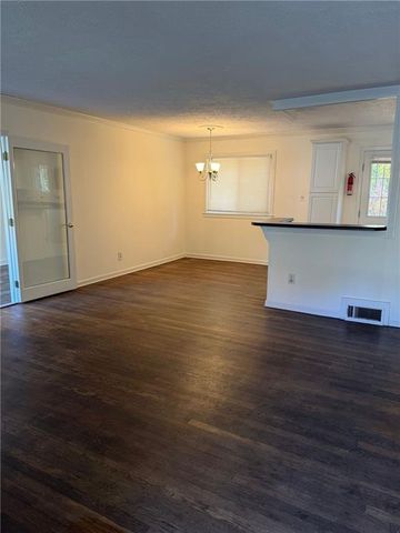 2961 Parkridge NE Drive, Atlanta, GA 30319