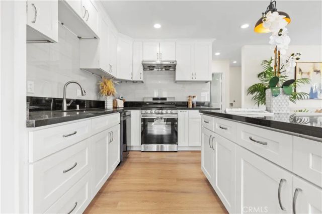 2516 E Walnut Creek, West Covina, CA 91791