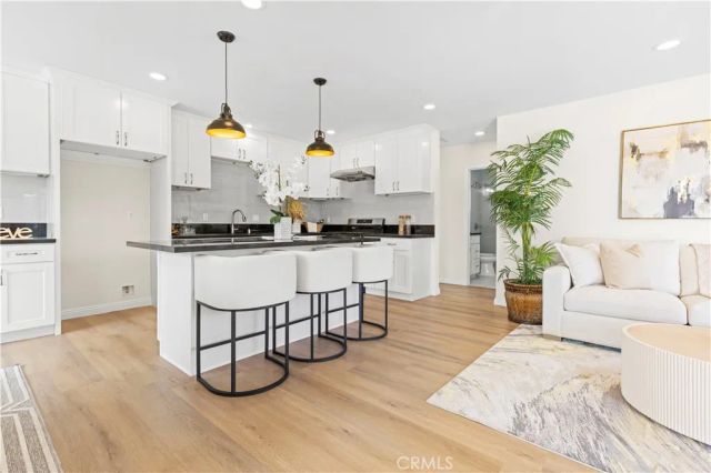 2516 E Walnut Creek, West Covina, CA 91791