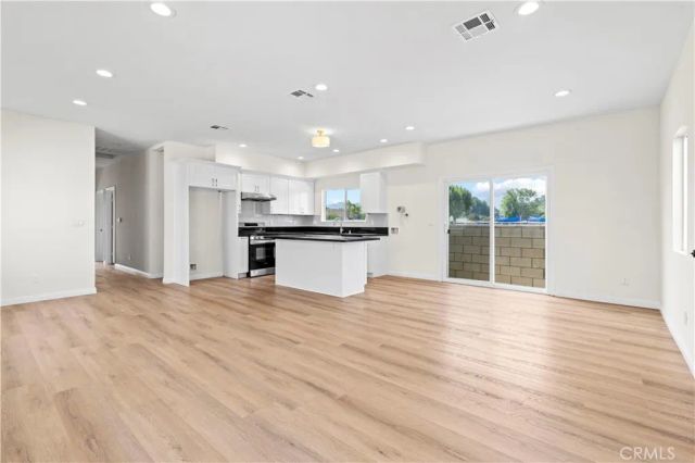 2516 E Walnut Creek, West Covina, CA 91791