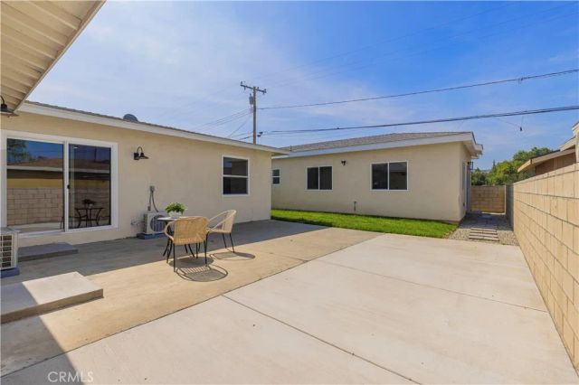2516 E Walnut Creek, West Covina, CA 91791