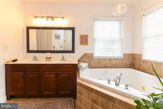 206 E ELM ST, Wenonah, NJ 08090