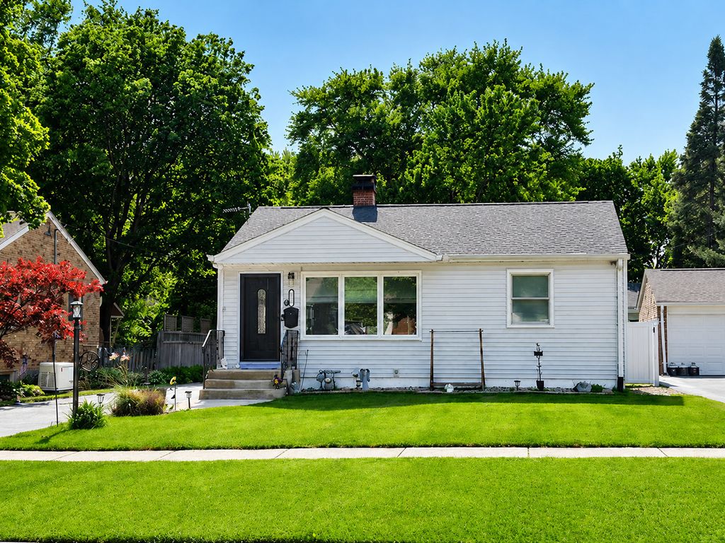 218 N Marion Avenue, Bartlett, IL 60103 — exterior