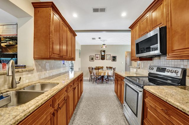 501 NE 28th Street, Wilton Manors, FL 33334