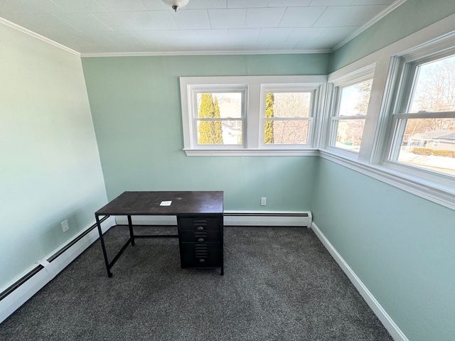 262 Oak Hill Rd 1R, Fitchburg, MA 01420