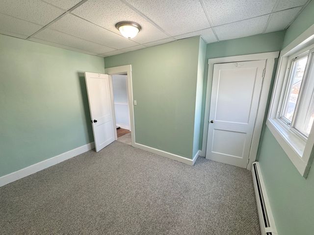 262 Oak Hill Rd 1R, Fitchburg, MA 01420