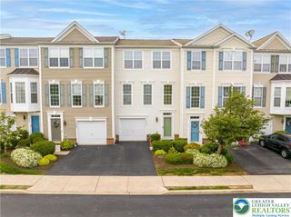 5221 Chandler Way, South Whitehall Twp, PA 18069