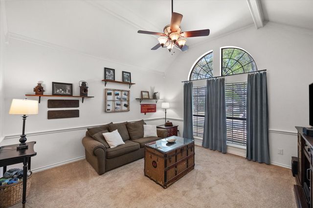 1512 Cobblestone Drive, Desoto, TX 75115