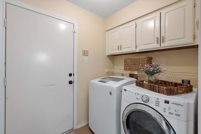 1512 Cobblestone Drive, Desoto, TX 75115