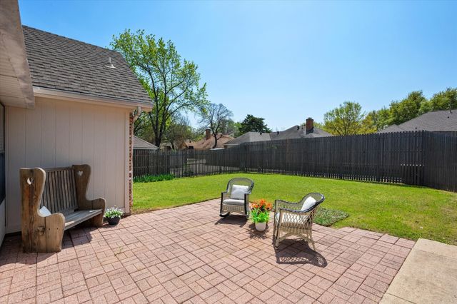 1512 Cobblestone Drive, Desoto, TX 75115