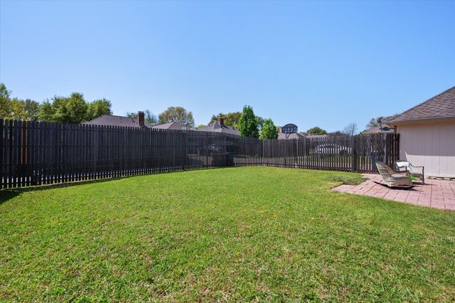 1512 Cobblestone Drive, Desoto, TX 75115