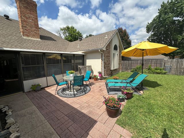 1512 Cobblestone Drive, Desoto, TX 75115