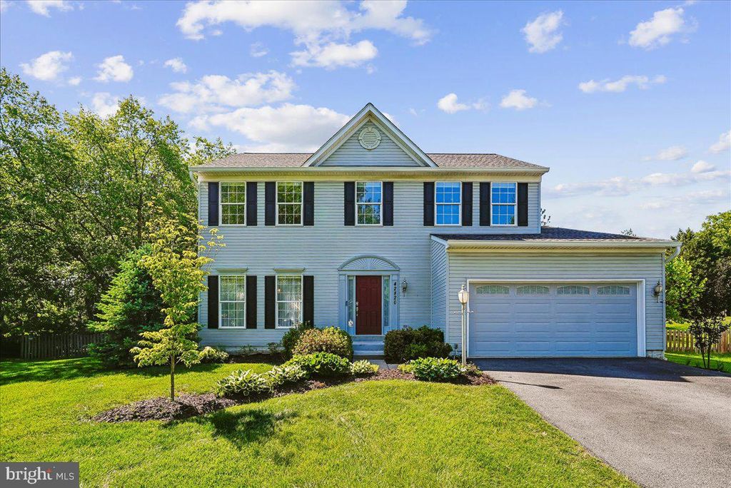 42820 CROSSBOW CT, Ashburn, VA 20147