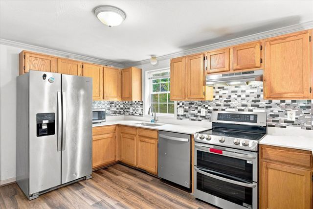 144 Whittington Street, Manchester, NH 03104