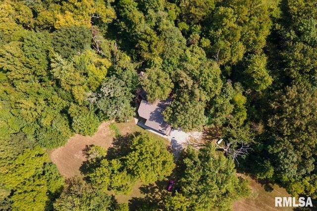 412 WAGON WHEEL Road, Carbondale, IL 62901