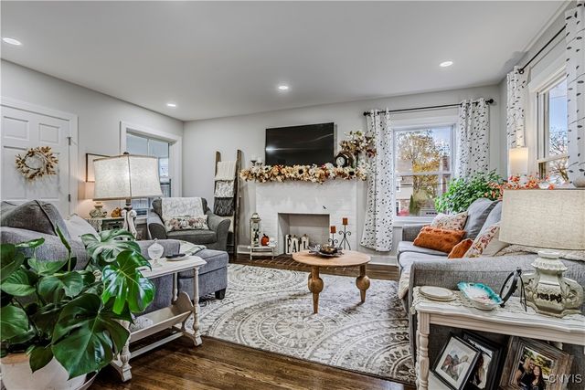 58 Ballantyne Brae, Utica, NY 13501