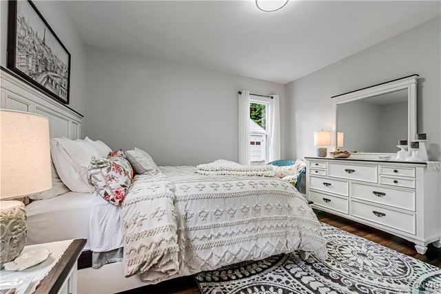 58 Ballantyne Brae, Utica, NY 13501