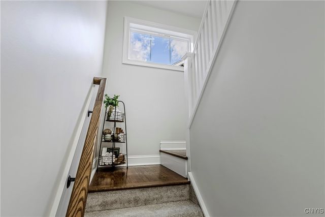 58 Ballantyne Brae, Utica, NY 13501