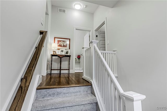 58 Ballantyne Brae, Utica, NY 13501