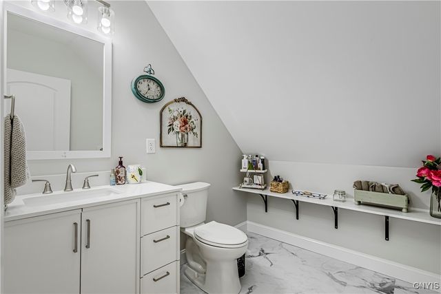 58 Ballantyne Brae, Utica, NY 13501