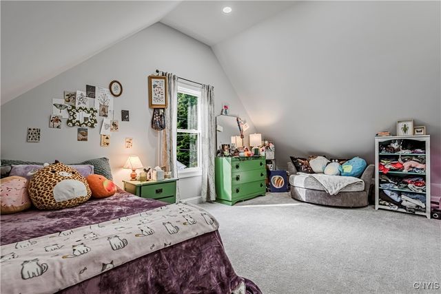 58 Ballantyne Brae, Utica, NY 13501