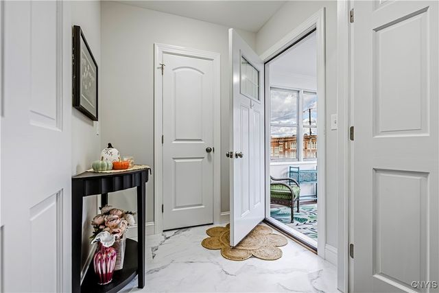 58 Ballantyne Brae, Utica, NY 13501