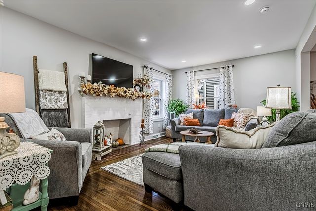 58 Ballantyne Brae, Utica, NY 13501