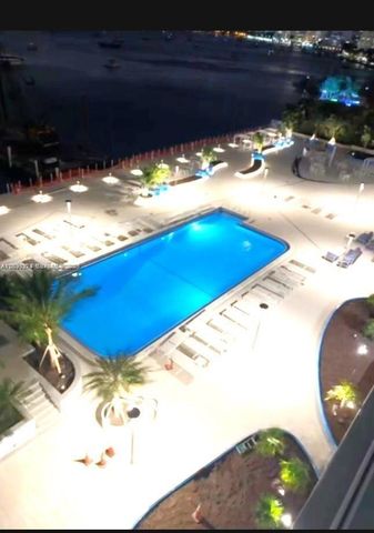 1000 West Avenue 608, Miami Beach, FL 33139
