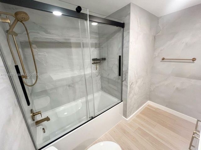 1000 West Avenue 608, Miami Beach, FL 33139