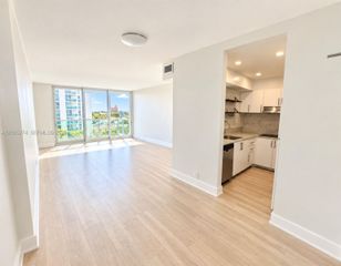 1000 West Avenue 608, Miami Beach, FL 33139