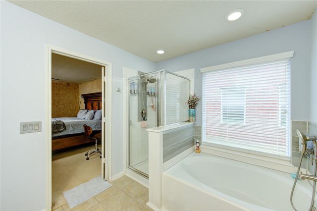 10338 E Summit Canyon Drive, Houston, TX 77095